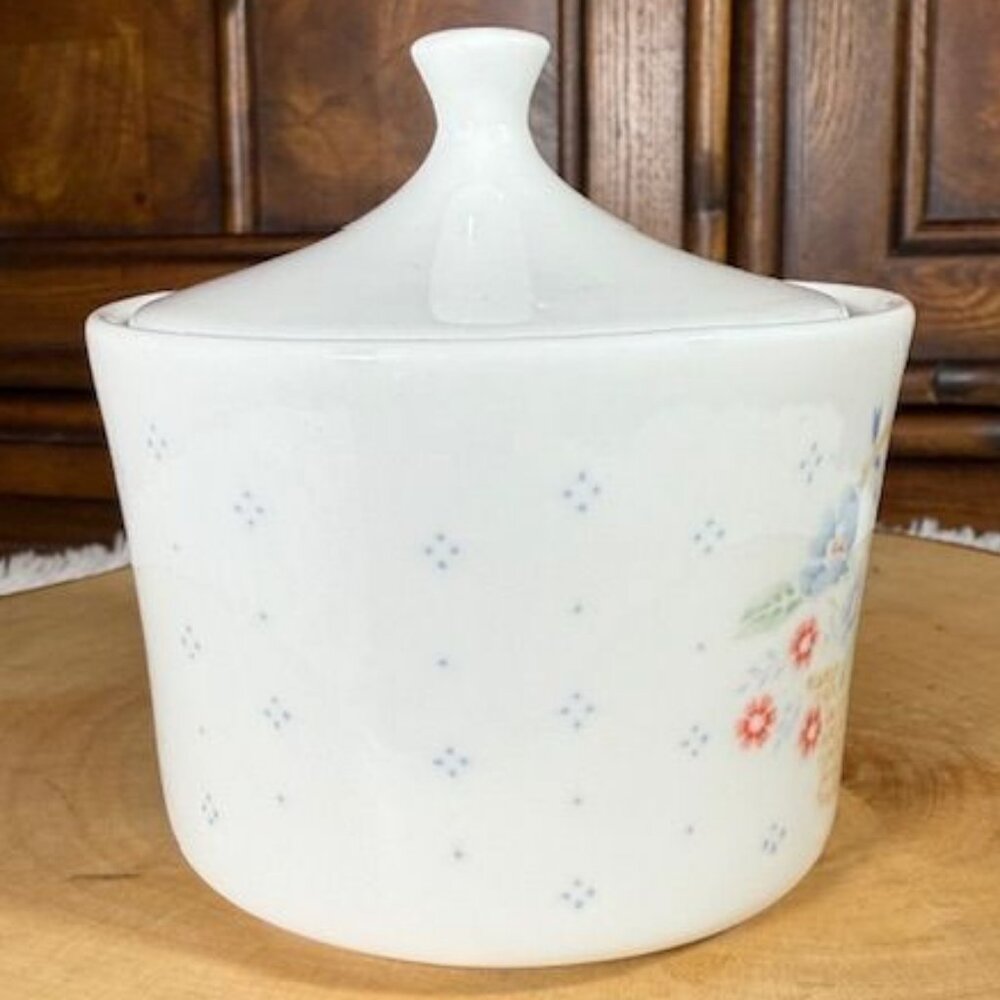 Vintage Corning Country Cornflower 10oz Creamer and Sugar Bowl with Lid - Picture 10 of 13